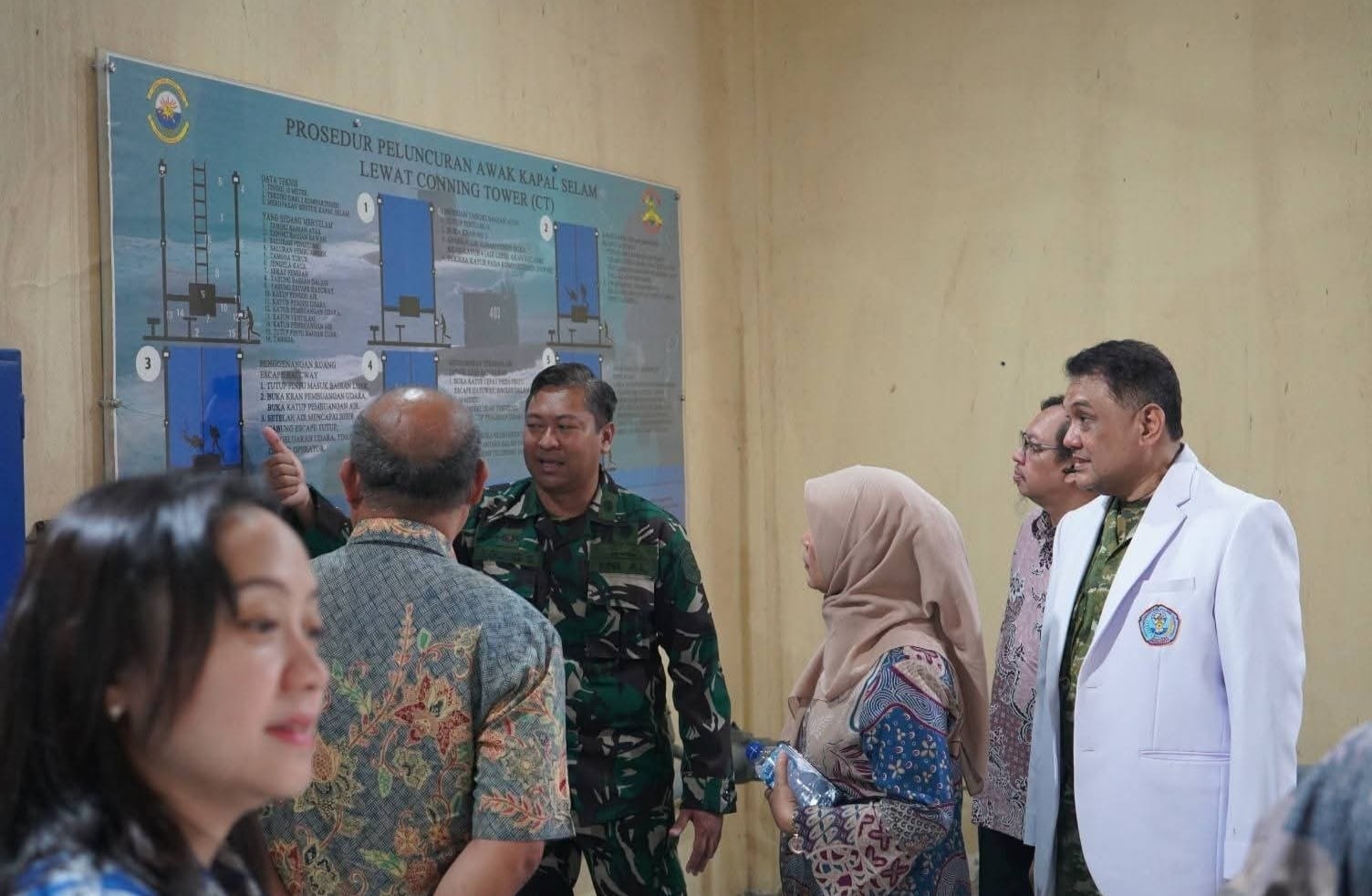 Kepada Sastra Seorang Dokter Berharap