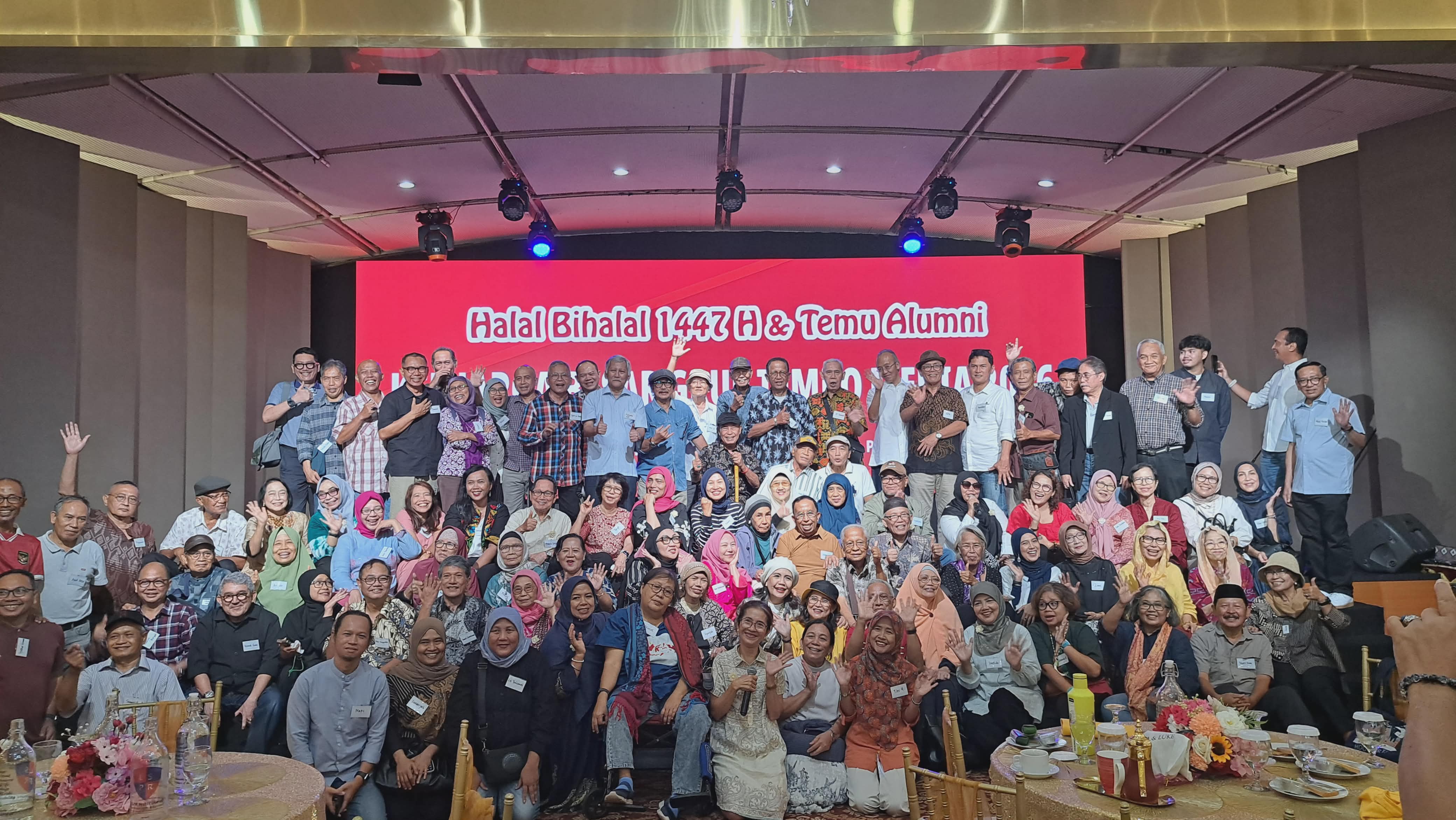 Di Ruang Redaksi yang Tak Pernah Padam